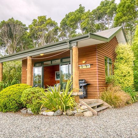 Paparoa Beach Hideaway With Hot Tub Barrytown Esterno foto